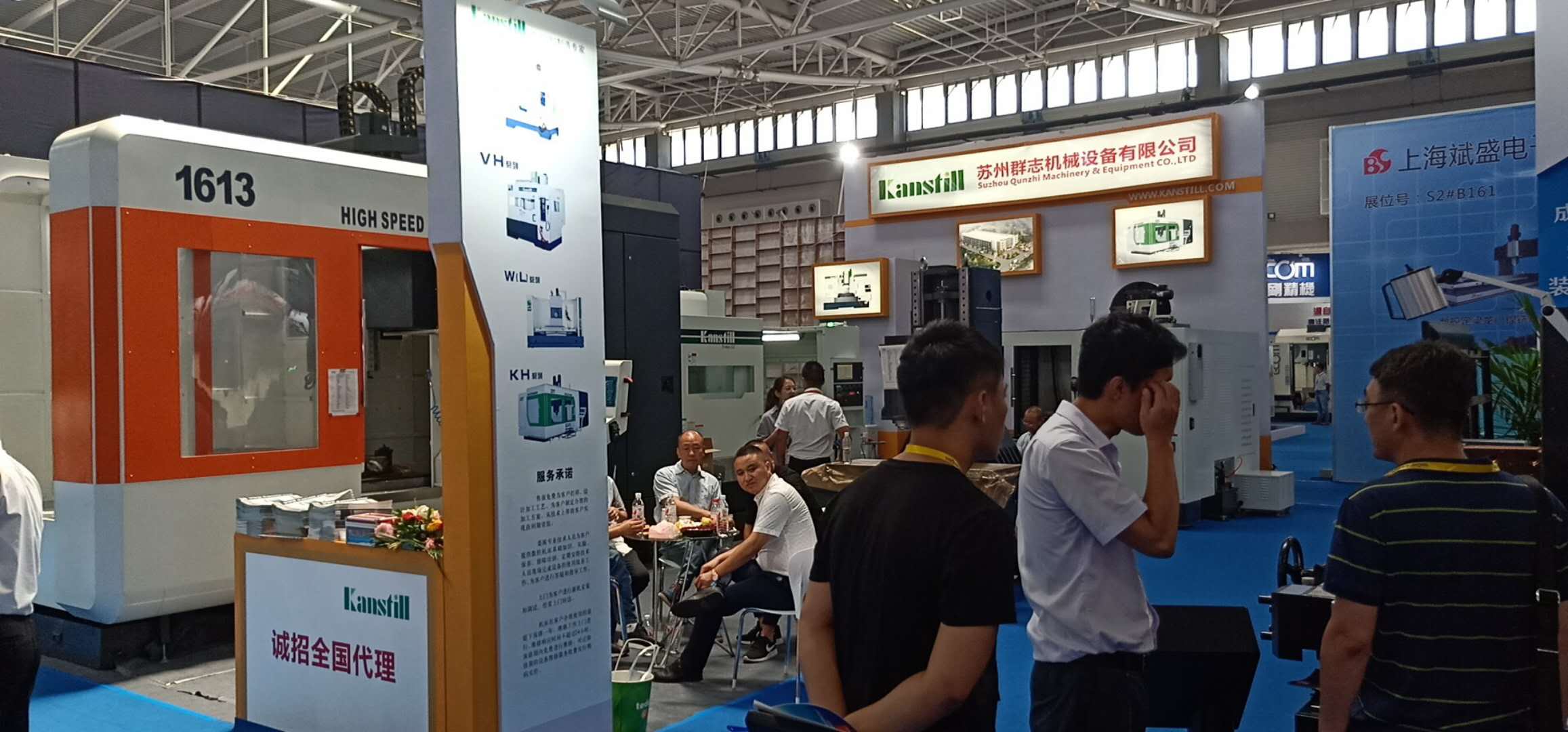 群志公司參加2018年8.2-8.6在青島舉辦的國(guó)際機(jī)床展覽會(huì)，現(xiàn)場(chǎng)簽單數(shù)臺(tái)，收獲頗豐